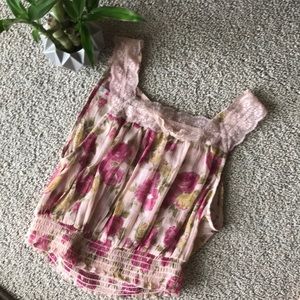 Urban Outfitters - Floral Crop Top